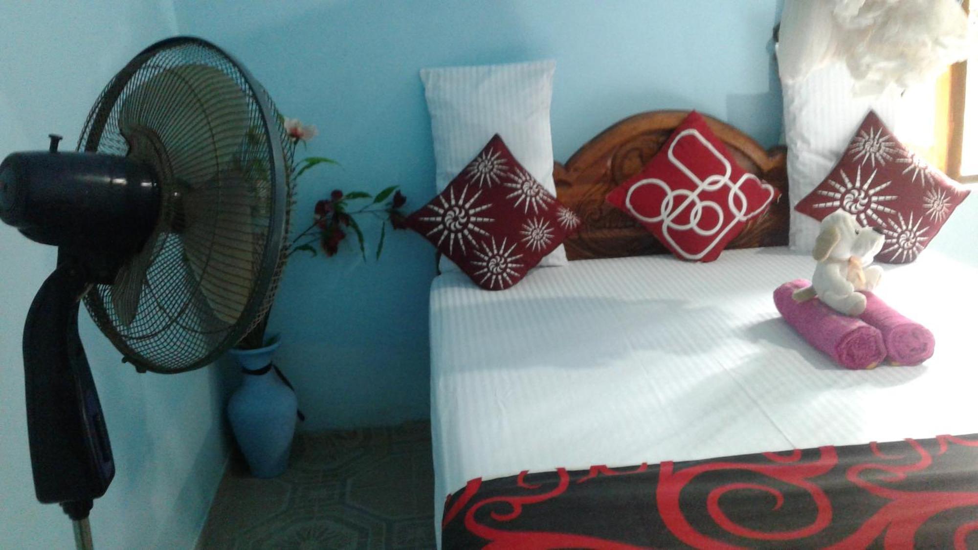 Flower Inn Сигирия Номер фото